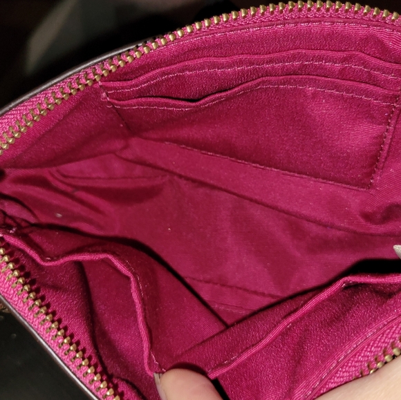 Coach wristlet extra small handbag 👜 authentic pink gold Hardware - Picture 5 of 5